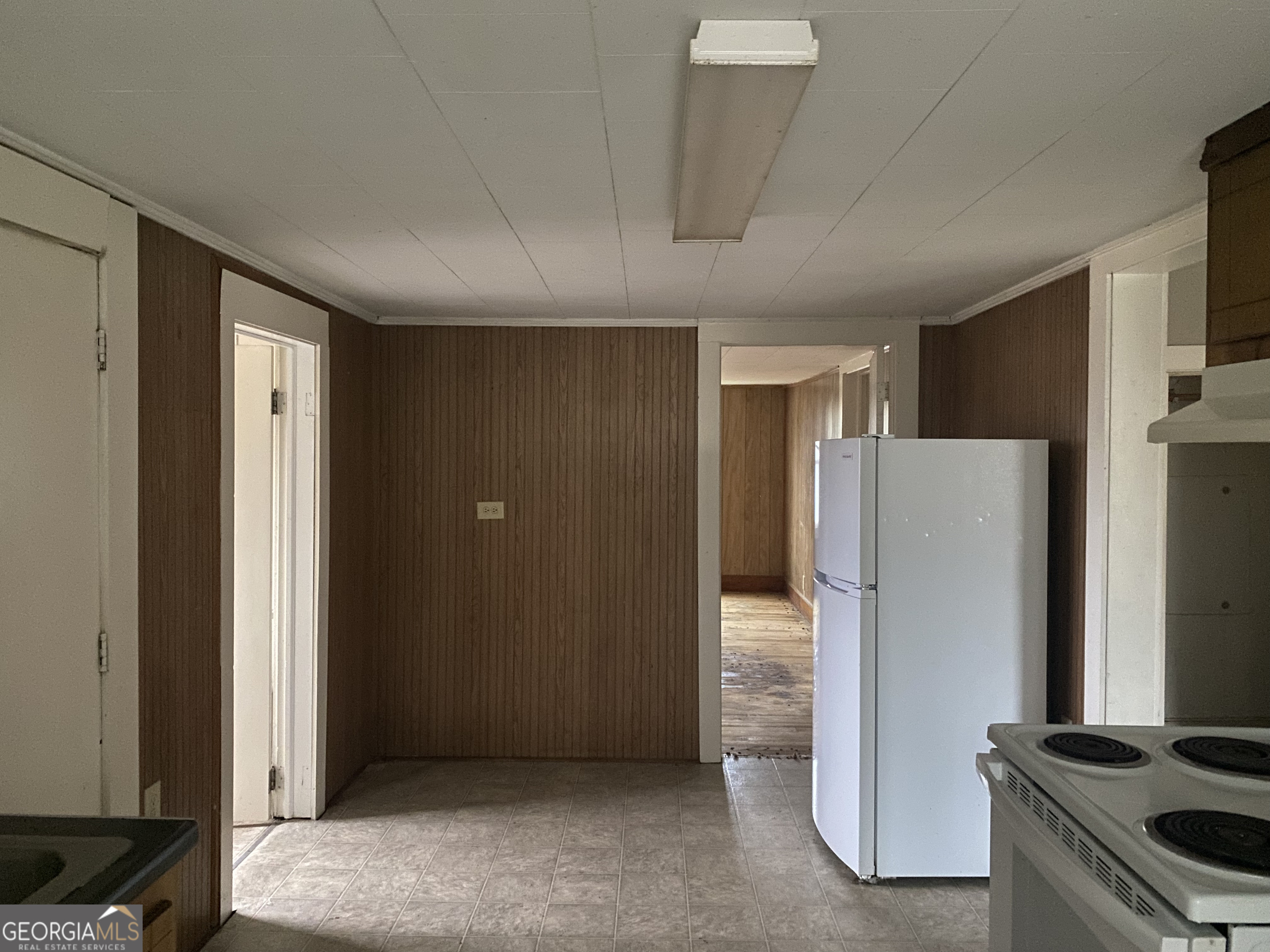 195 Seventh Street Property Photo 4