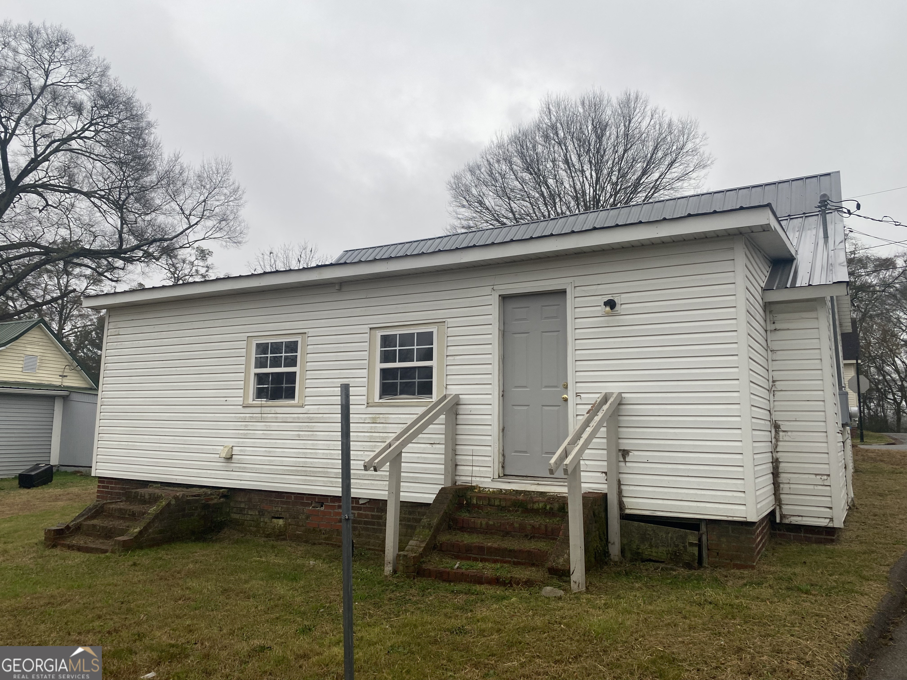 195 Seventh Street Property Photo 10