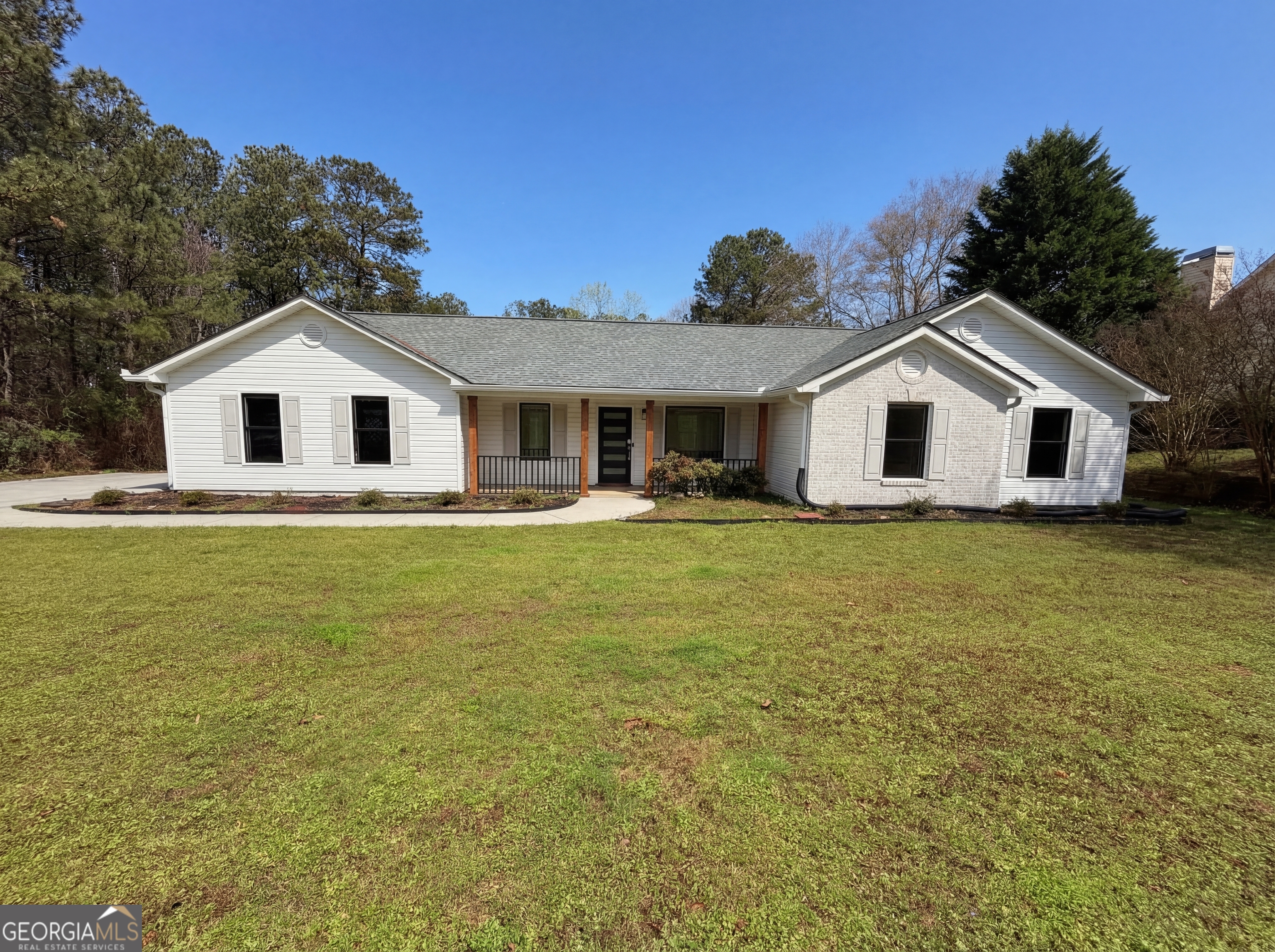 4241 Grady Smith Road Property Photo 1