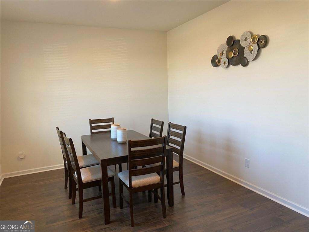 676 Whitman Lane Property Photo 13