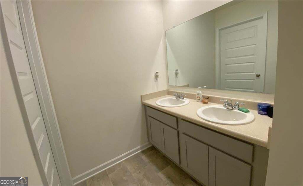 676 Whitman Lane Property Photo 23
