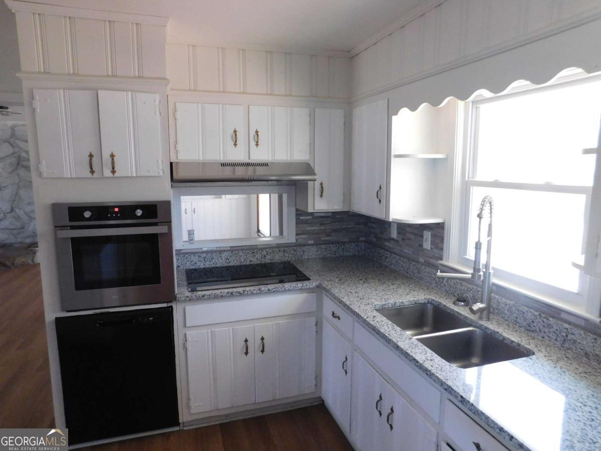 311 Bryant Road Property Photo 4