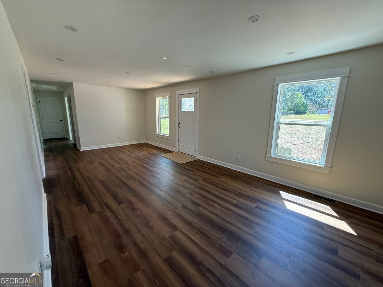 291 Mauldin Road Property Photo 5