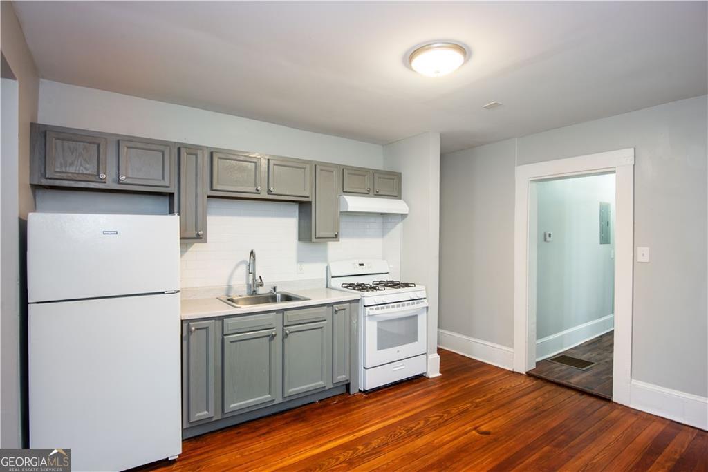 1440 Fulton Avenue Property Photo 8