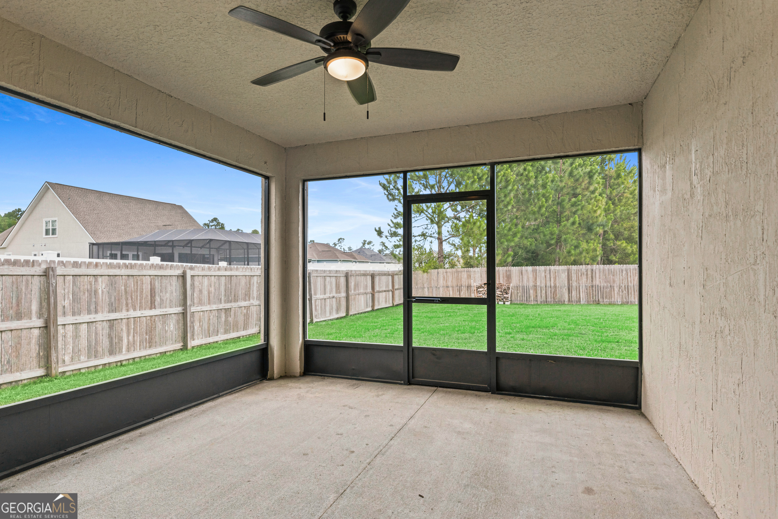 135 Walnut Way Property Photo 8