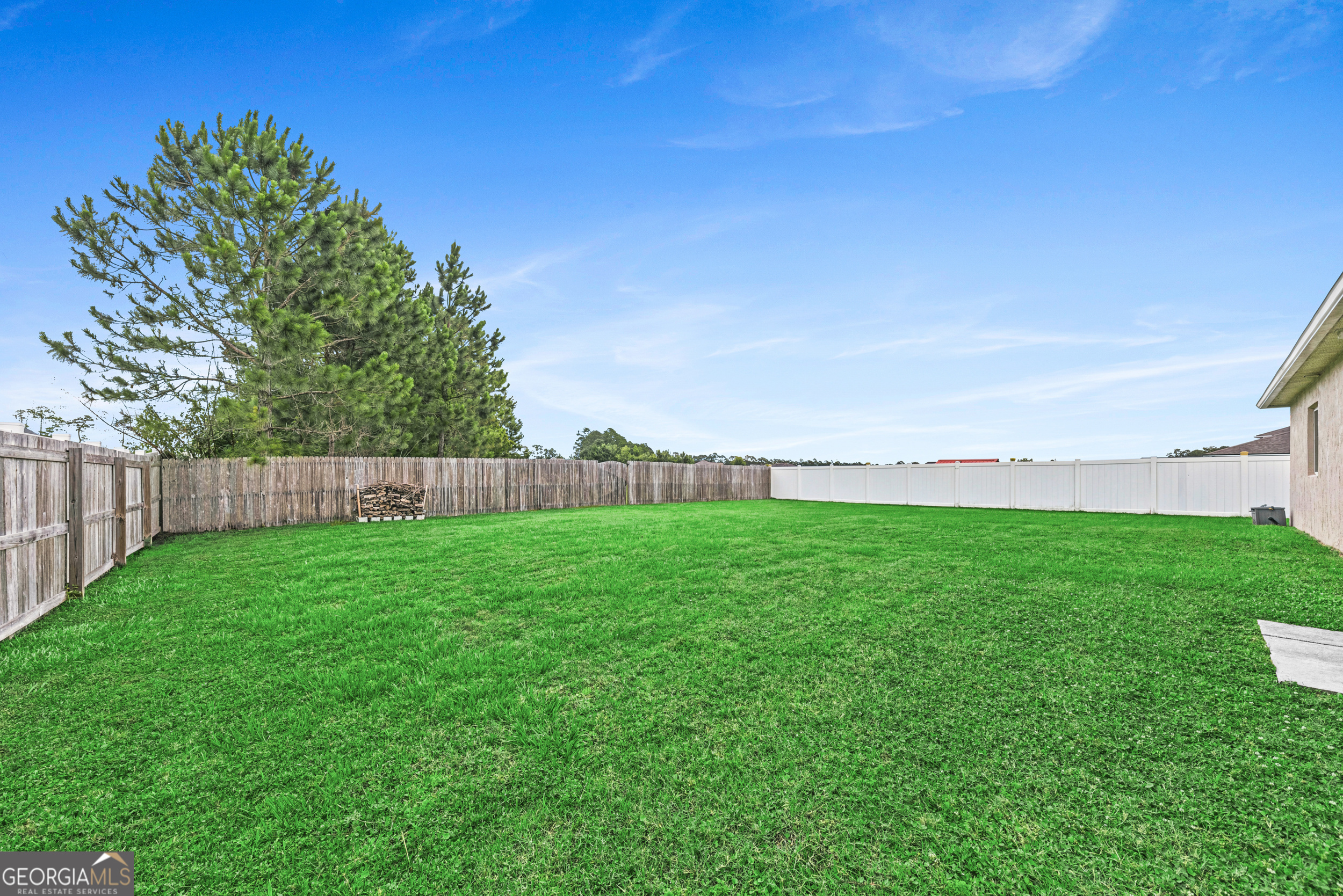 135 Walnut Way Property Photo 12
