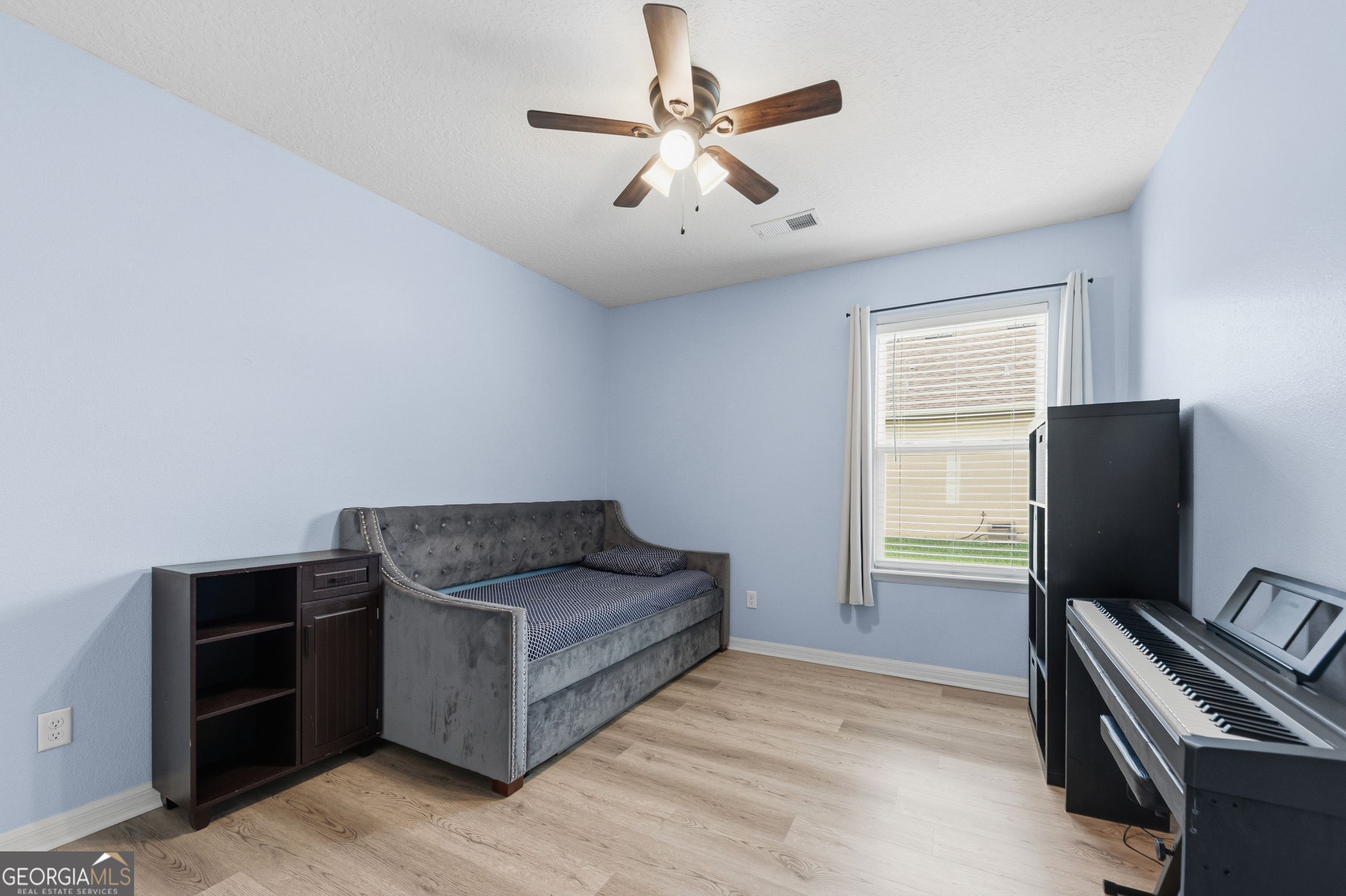 135 Walnut Way Property Photo 29