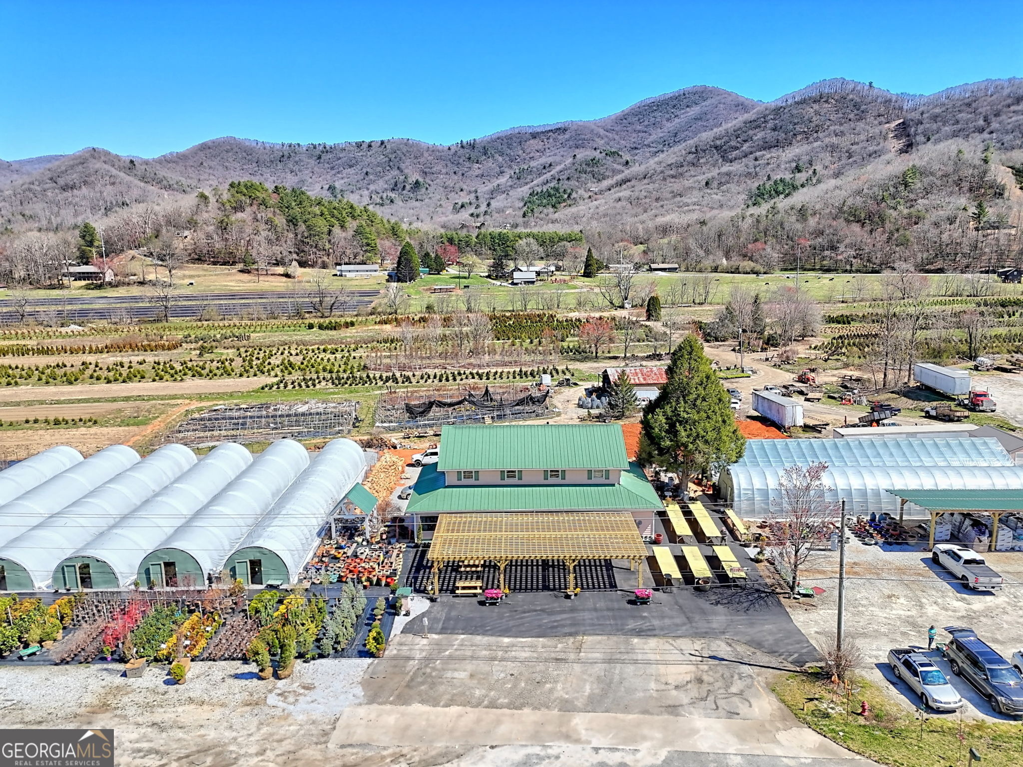 4772 Highway 441 N Property Photo 1