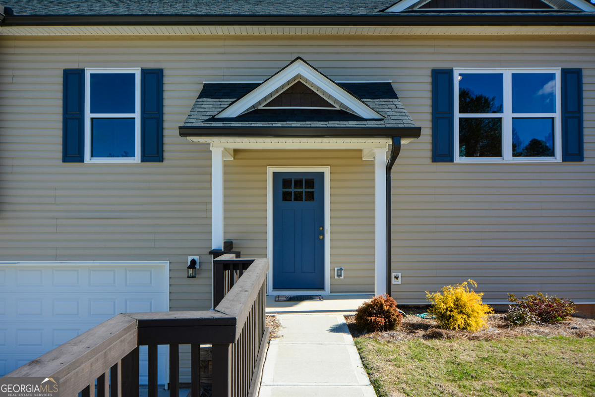 1816 Jessica Way Property Photo 5
