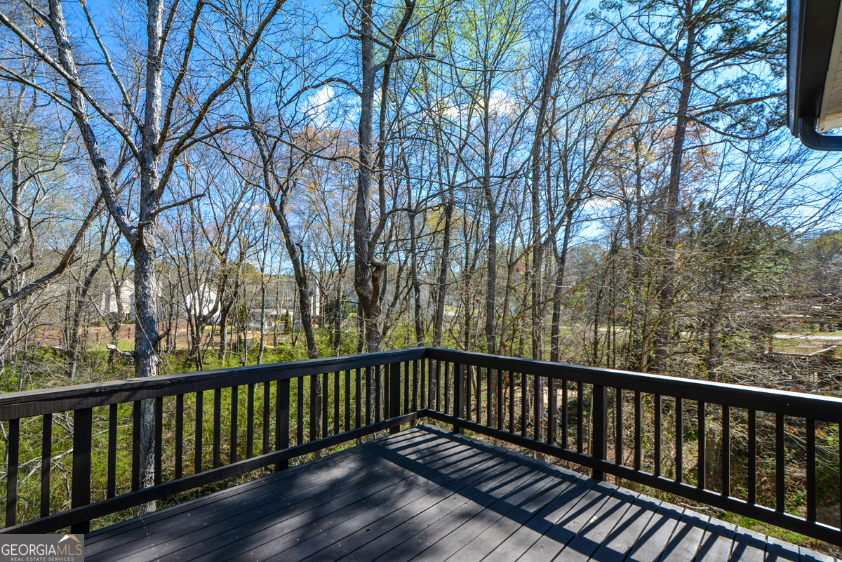 1816 Jessica Way Property Photo 18