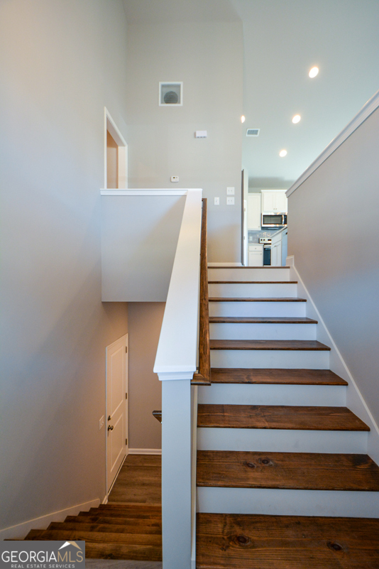 1816 Jessica Way Property Photo 34