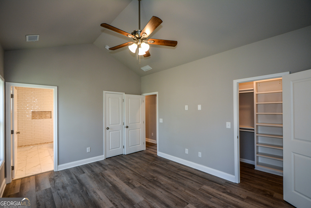 1816 Jessica Way Property Photo 38