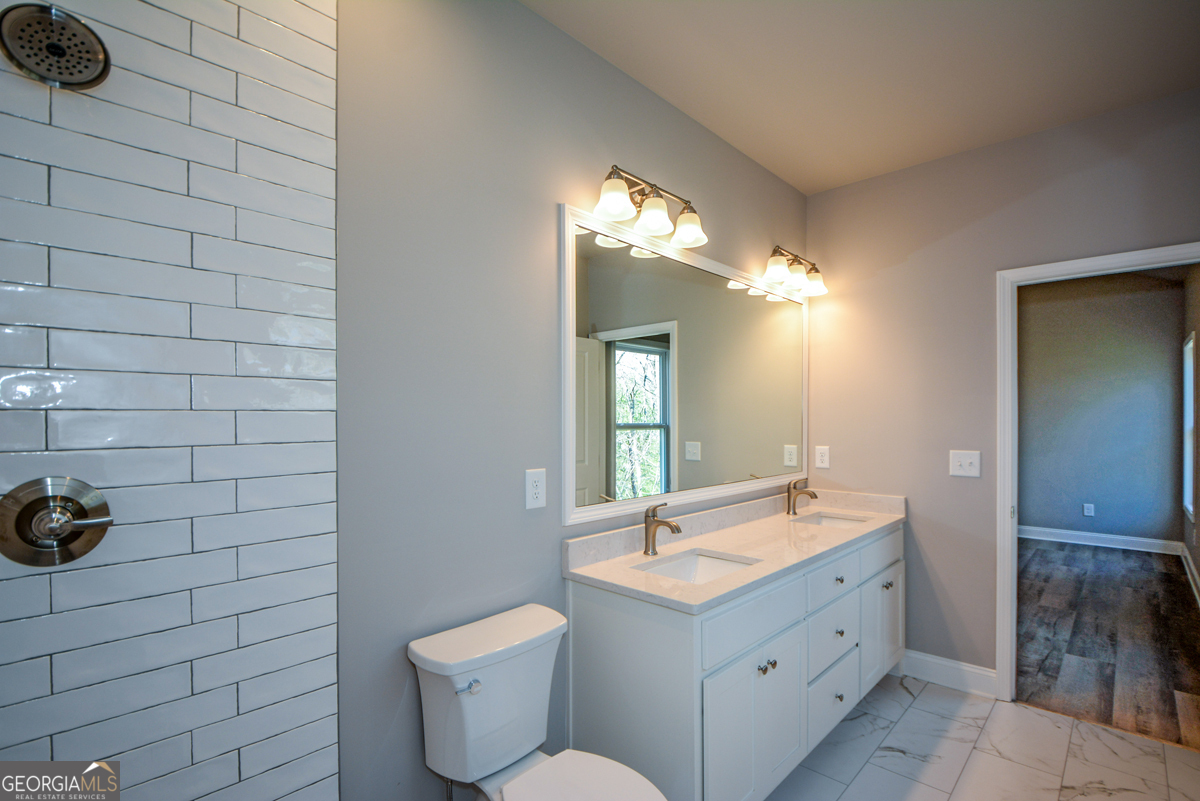 1816 Jessica Way Property Photo 45