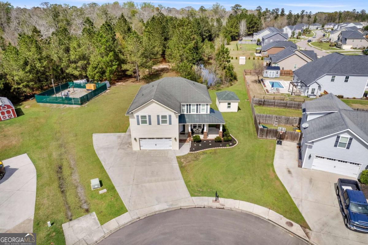 328 Windsor Road Property Photo 4