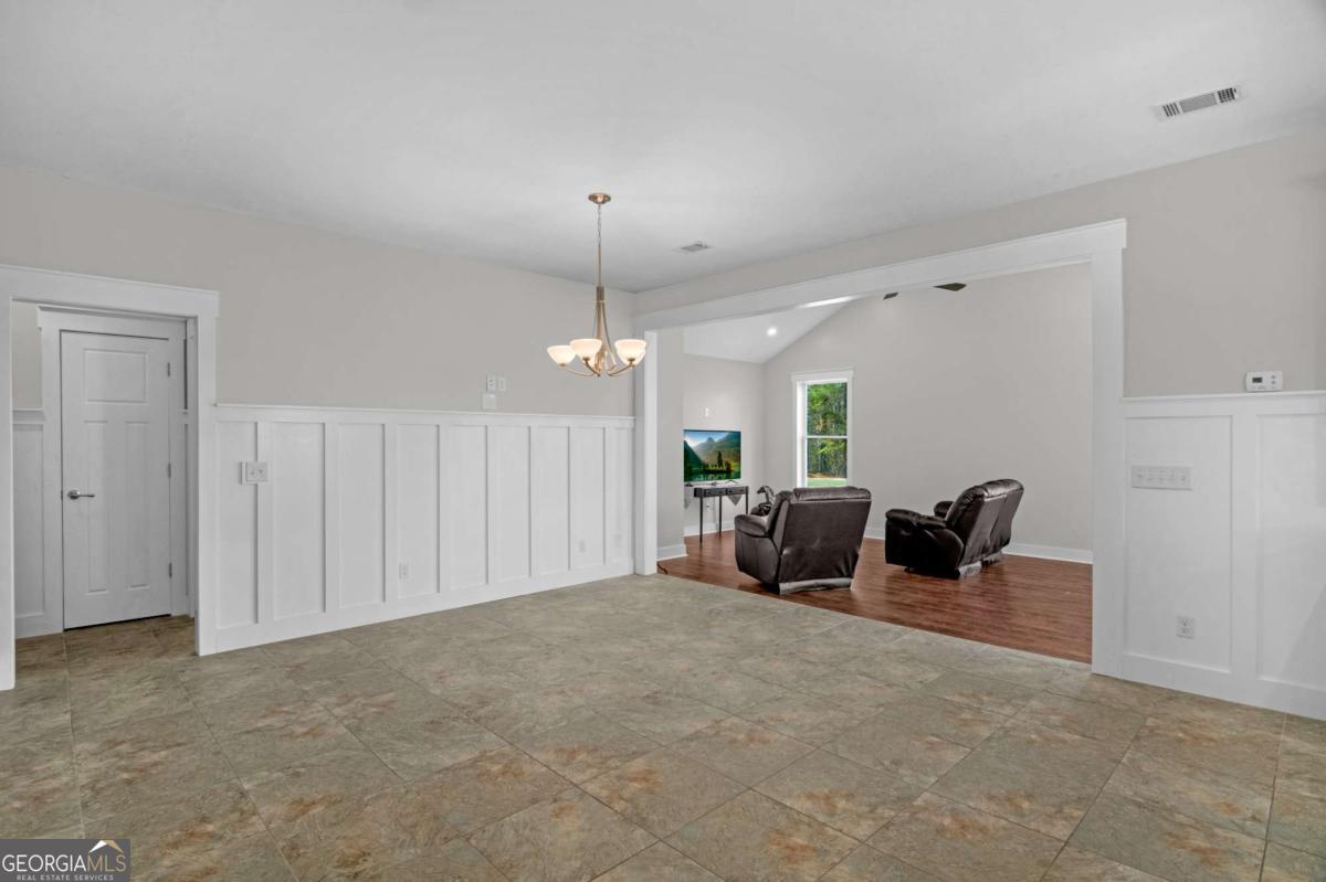 328 Windsor Road Property Photo 21