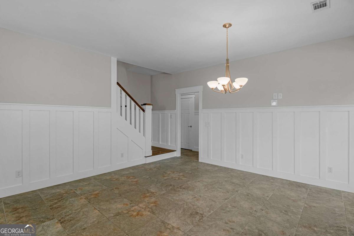 328 Windsor Road Property Photo 22