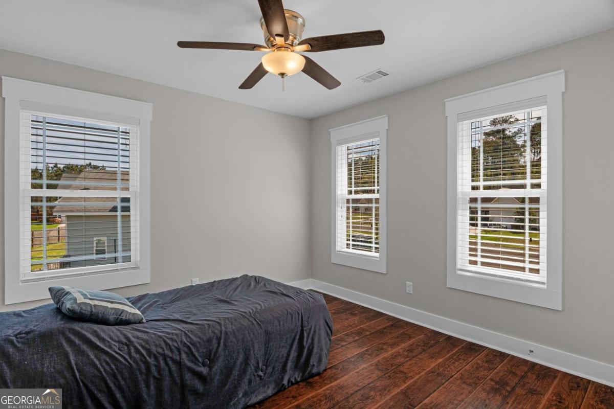 328 Windsor Road Property Photo 37