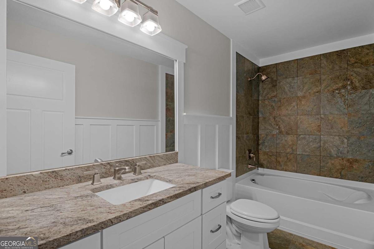 328 Windsor Road Property Photo 42