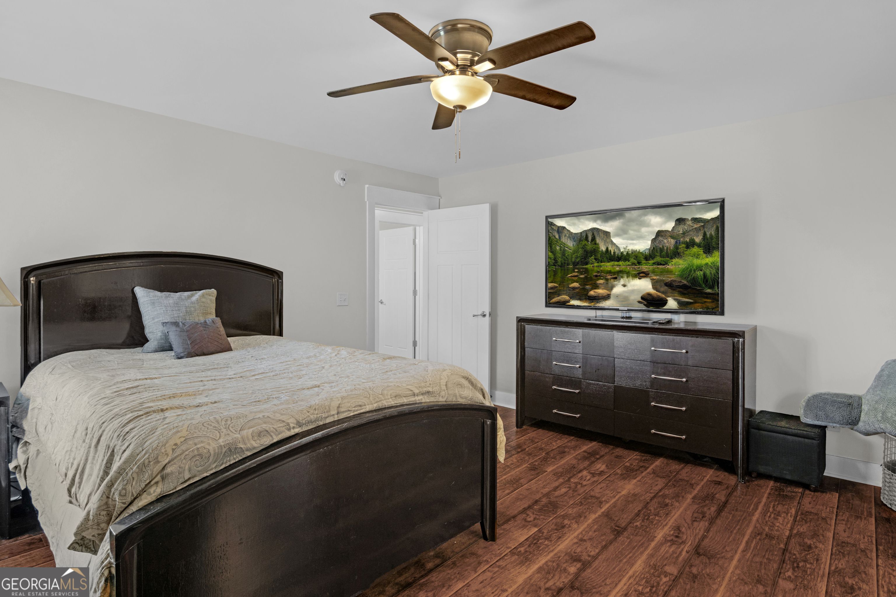 328 Windsor Road Property Photo 43