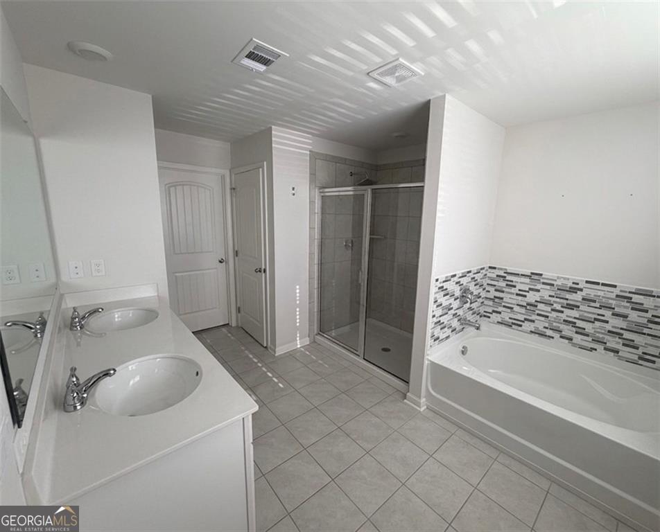 2312 Blue Monarch Drive Property Photo 18