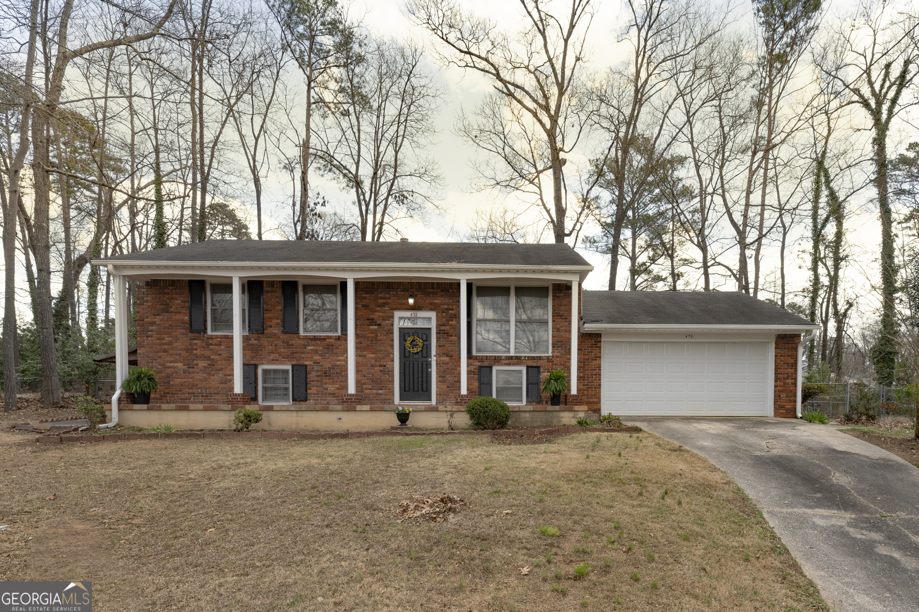 432 King Arthur Court Property Photo 1