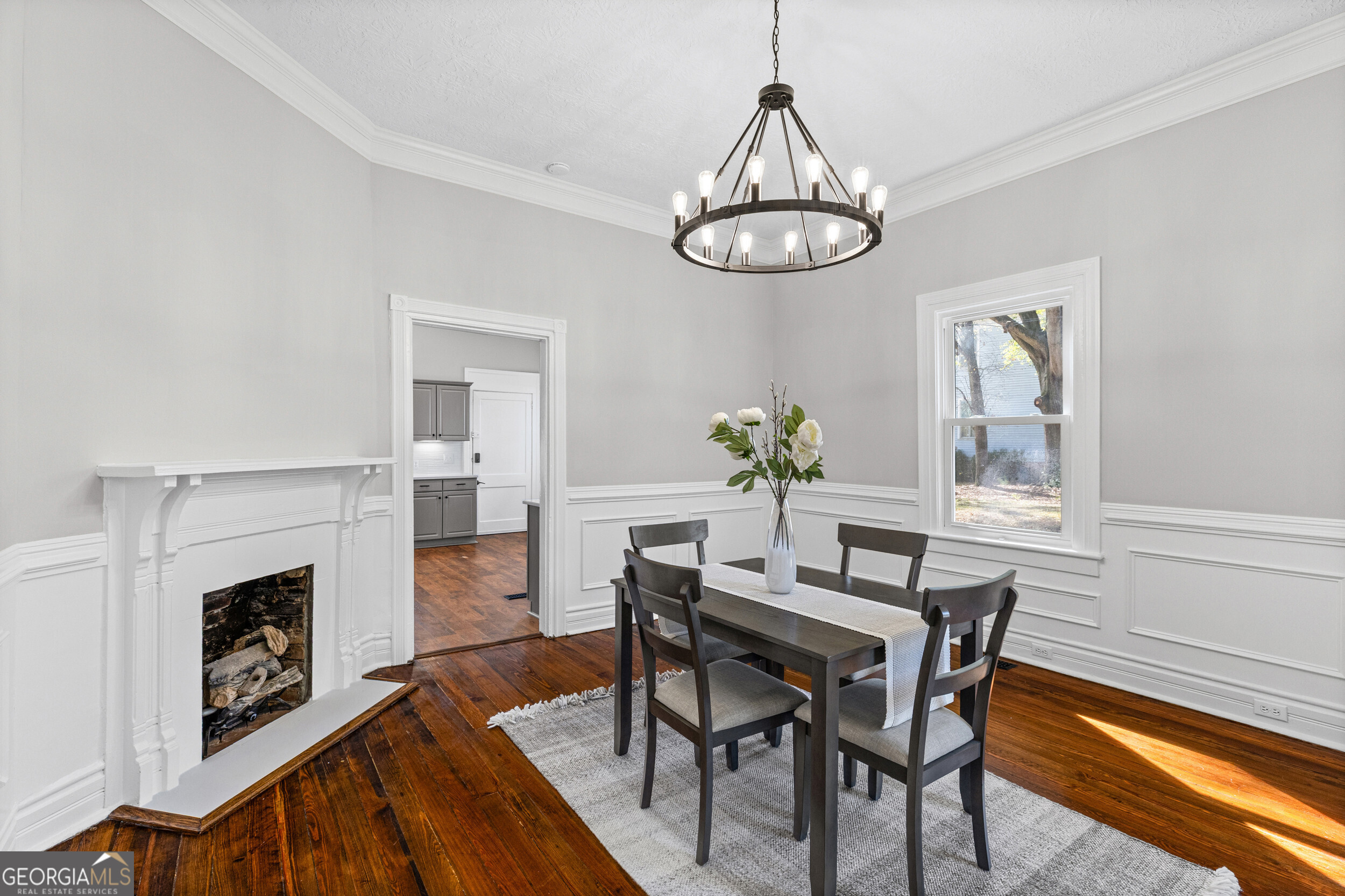 1232 Hickman Road Property Photo 5