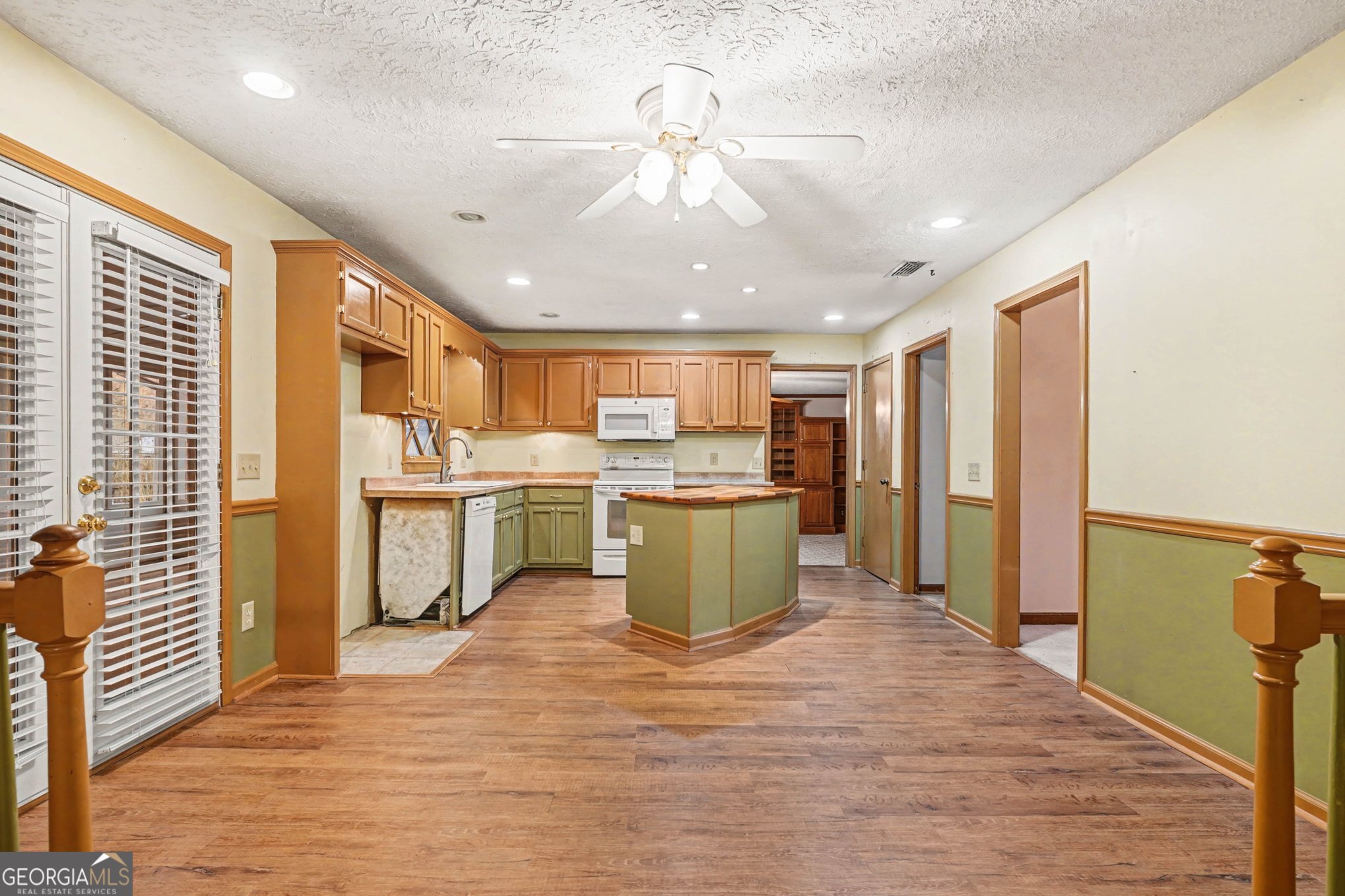 1590 Colonial South Drive Sw Property Photo 11