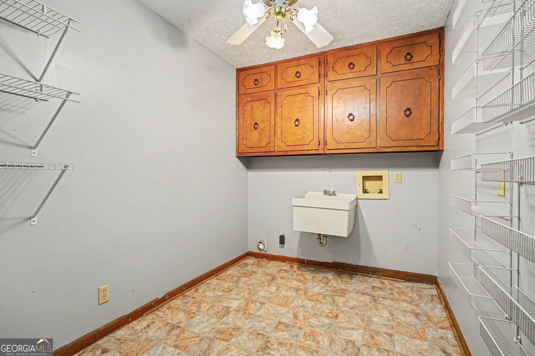 1590 Colonial South Drive Sw Property Photo 13
