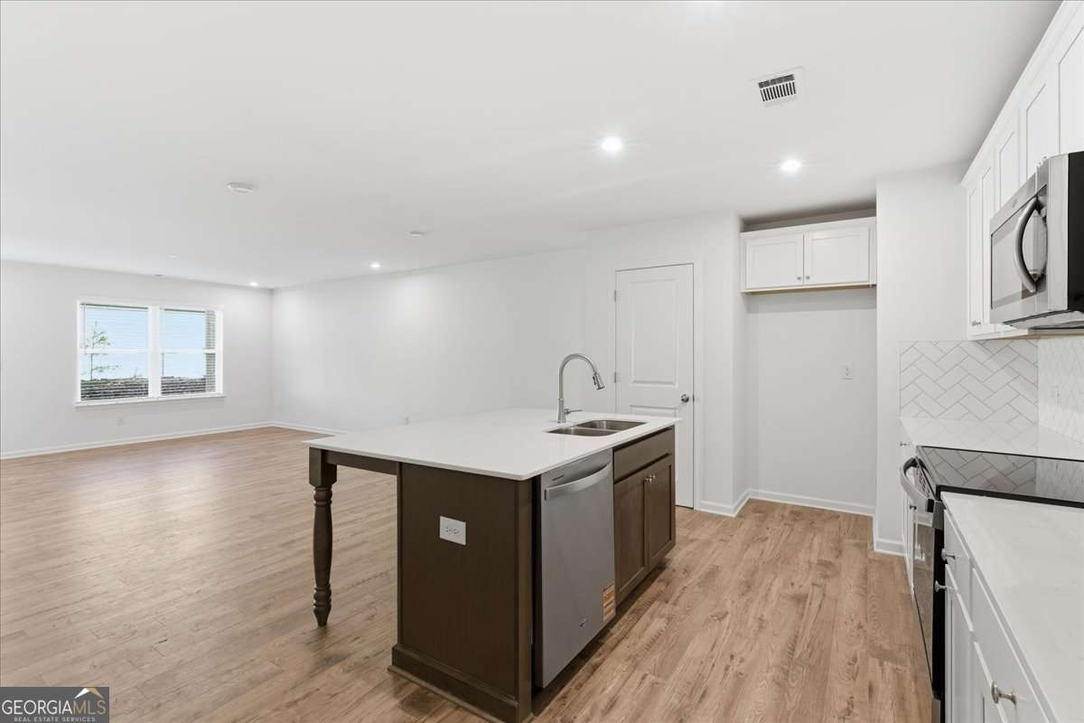 38 Silver Leaf Lane # 5 Property Photo 4