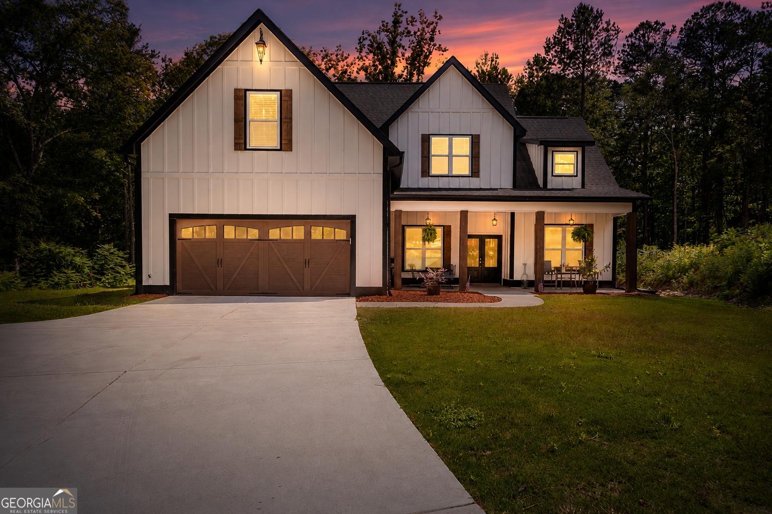 181 S Chattahoochee Drive Property Photo 1