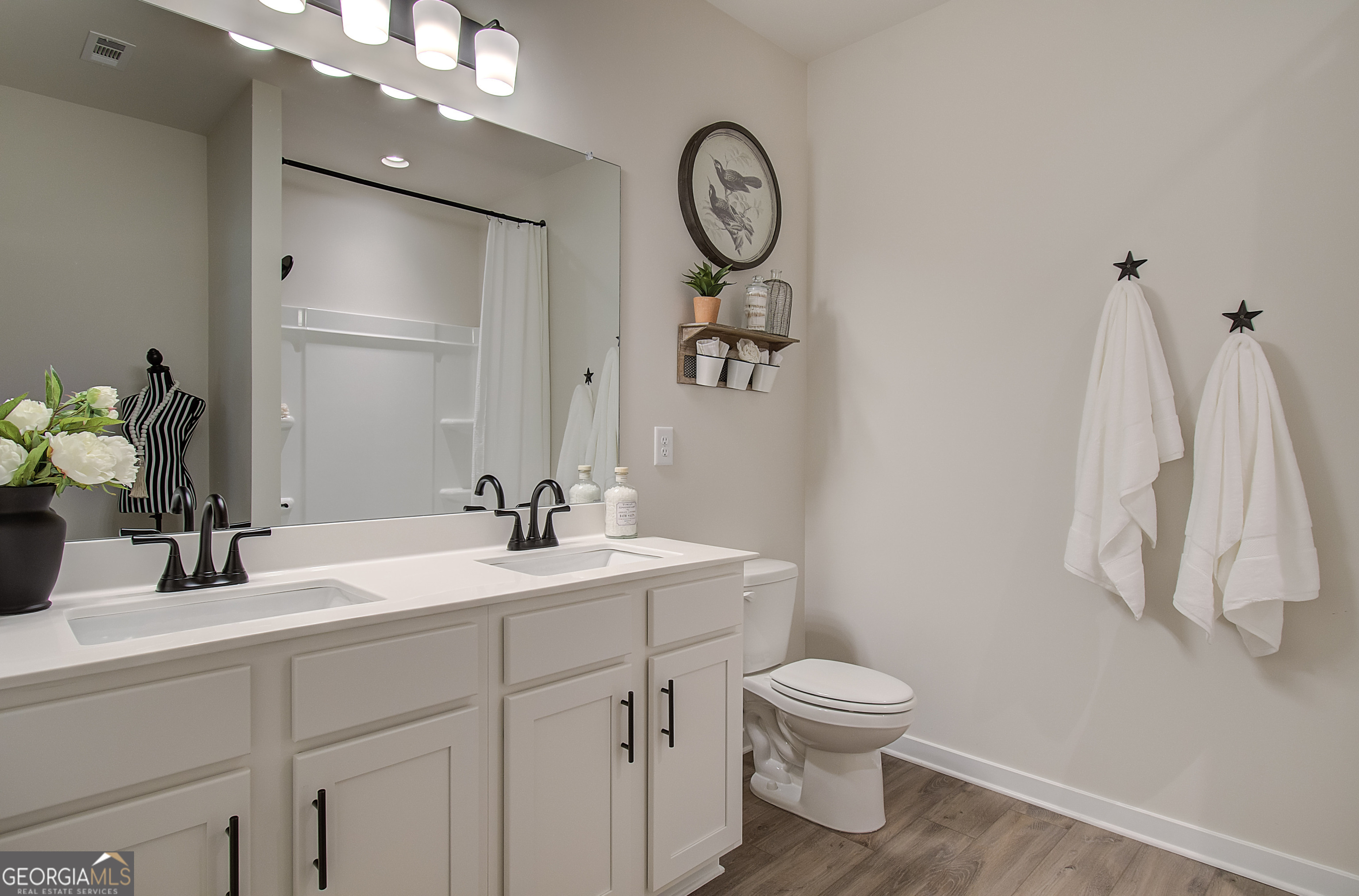 21 Chickadee Court Property Photo 5