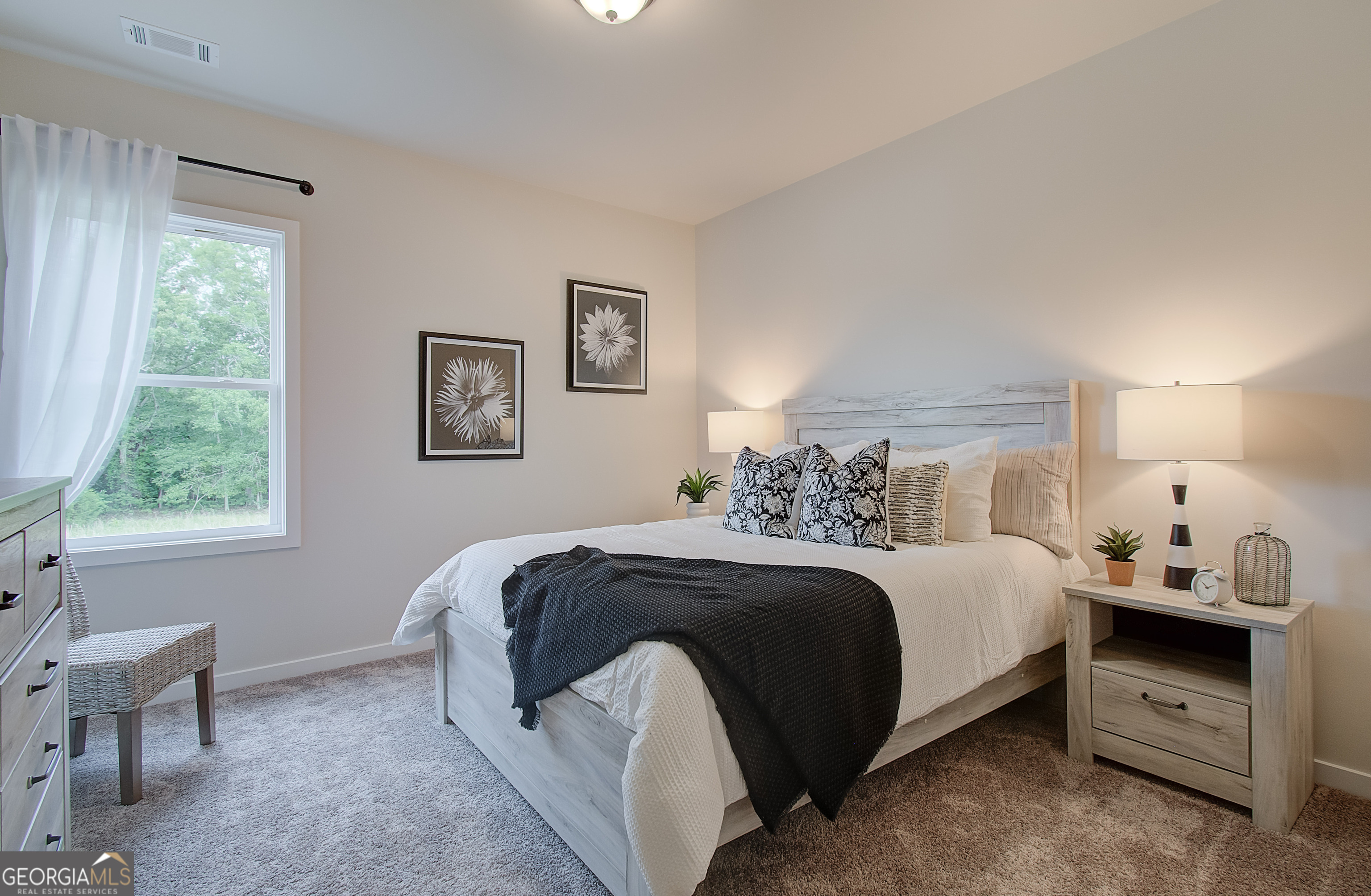 21 Chickadee Court Property Photo 7