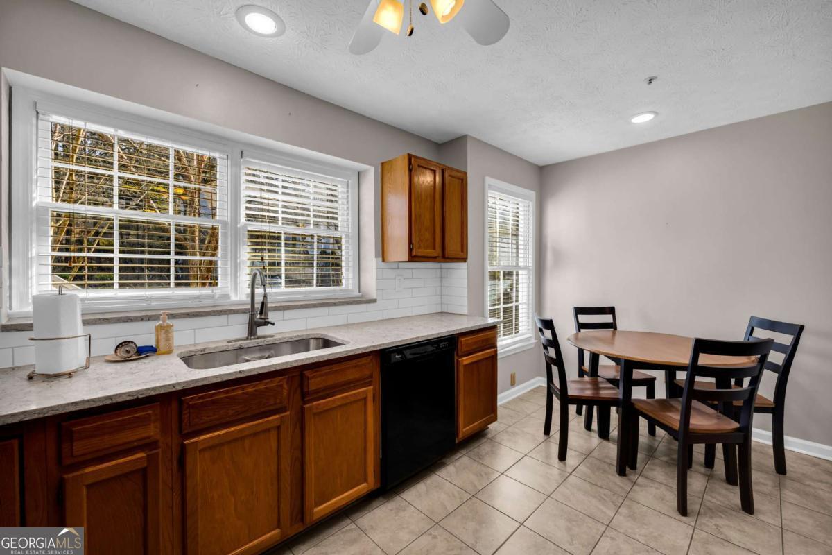 3088 Camden Way Property Photo 13