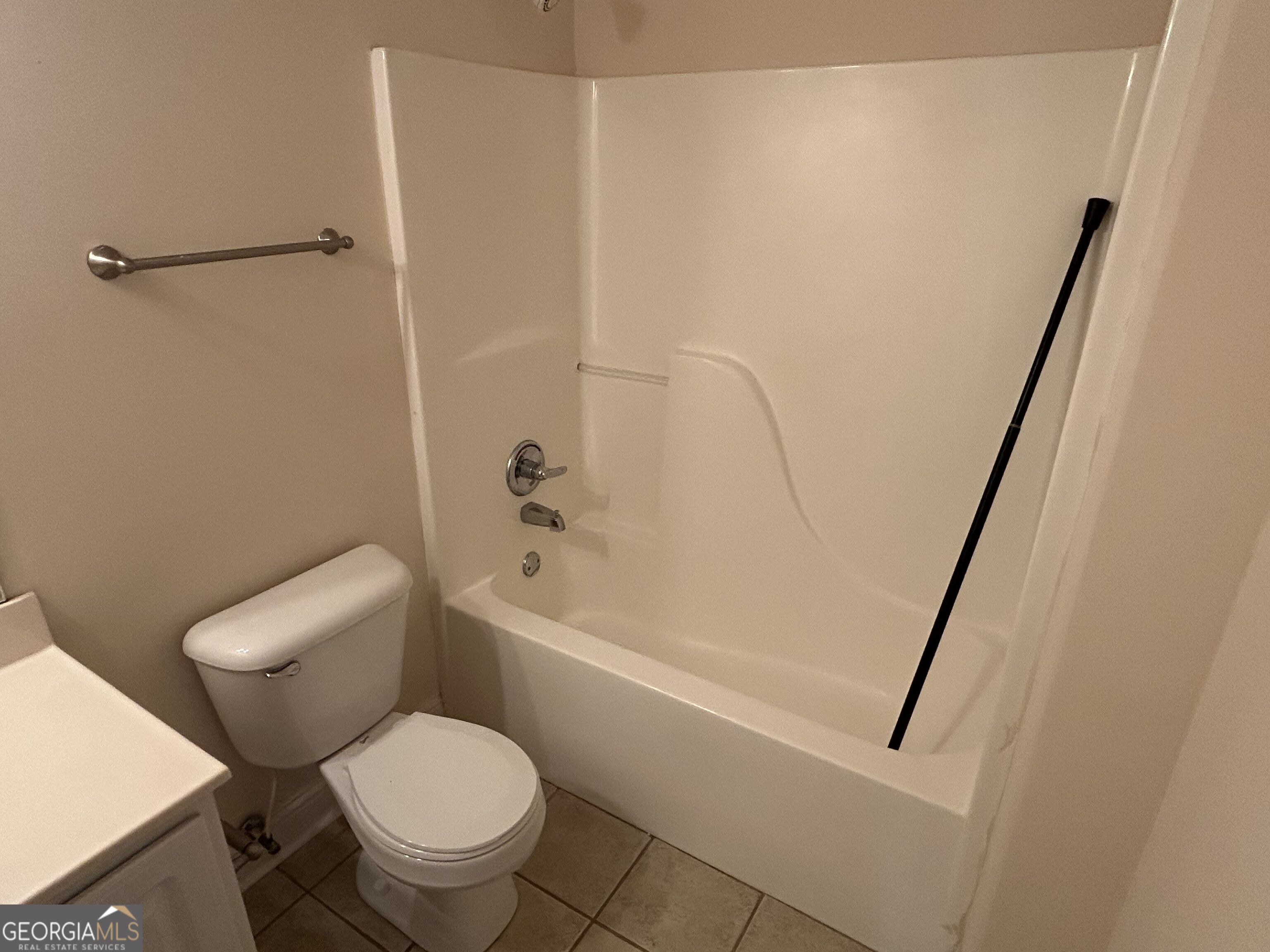 2060 Lakeside Drive Property Photo 14