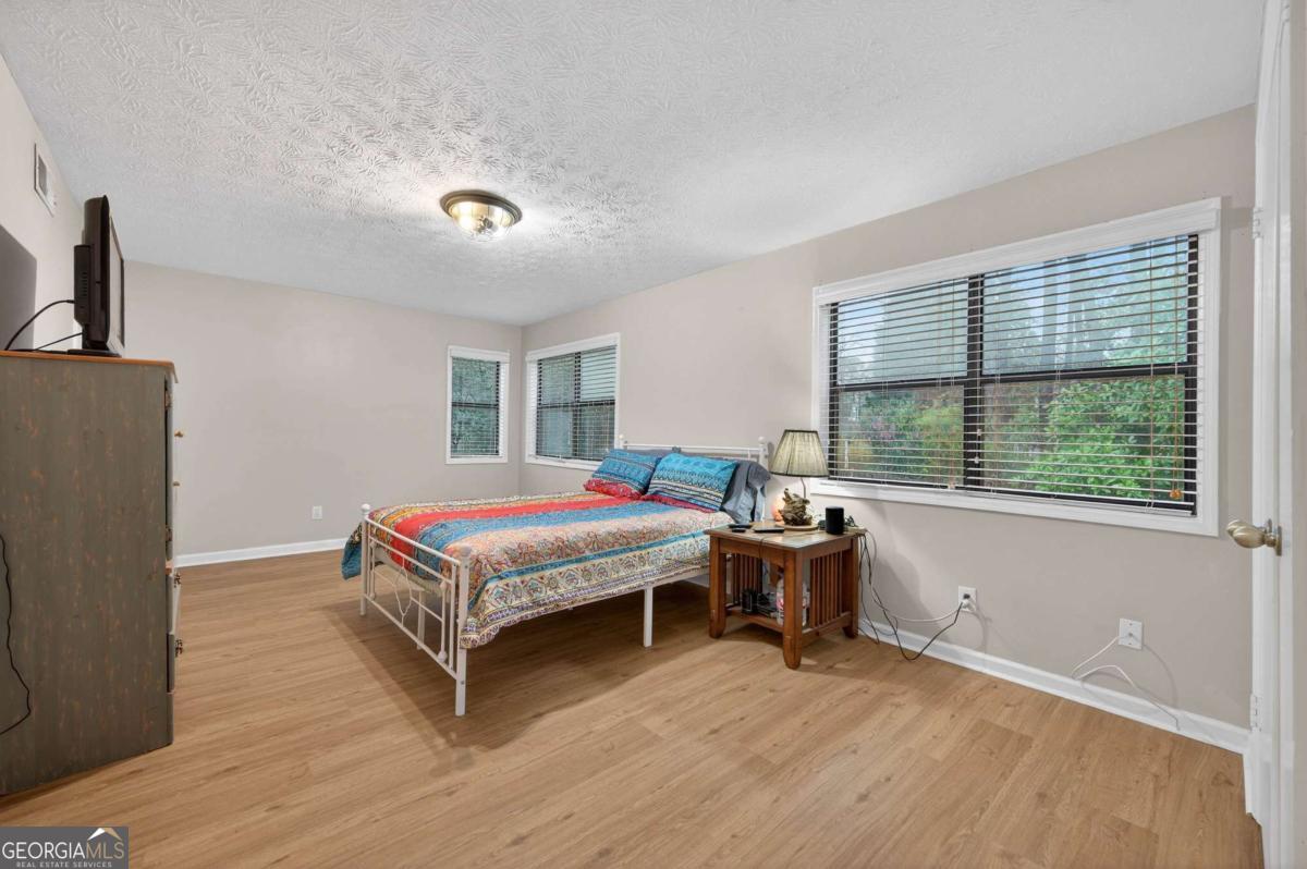 1131 Bailing Drive Property Photo 16