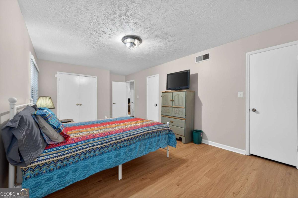 1131 Bailing Drive Property Photo 17