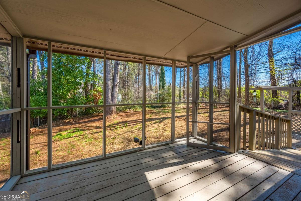 1131 Bailing Drive Property Photo 23