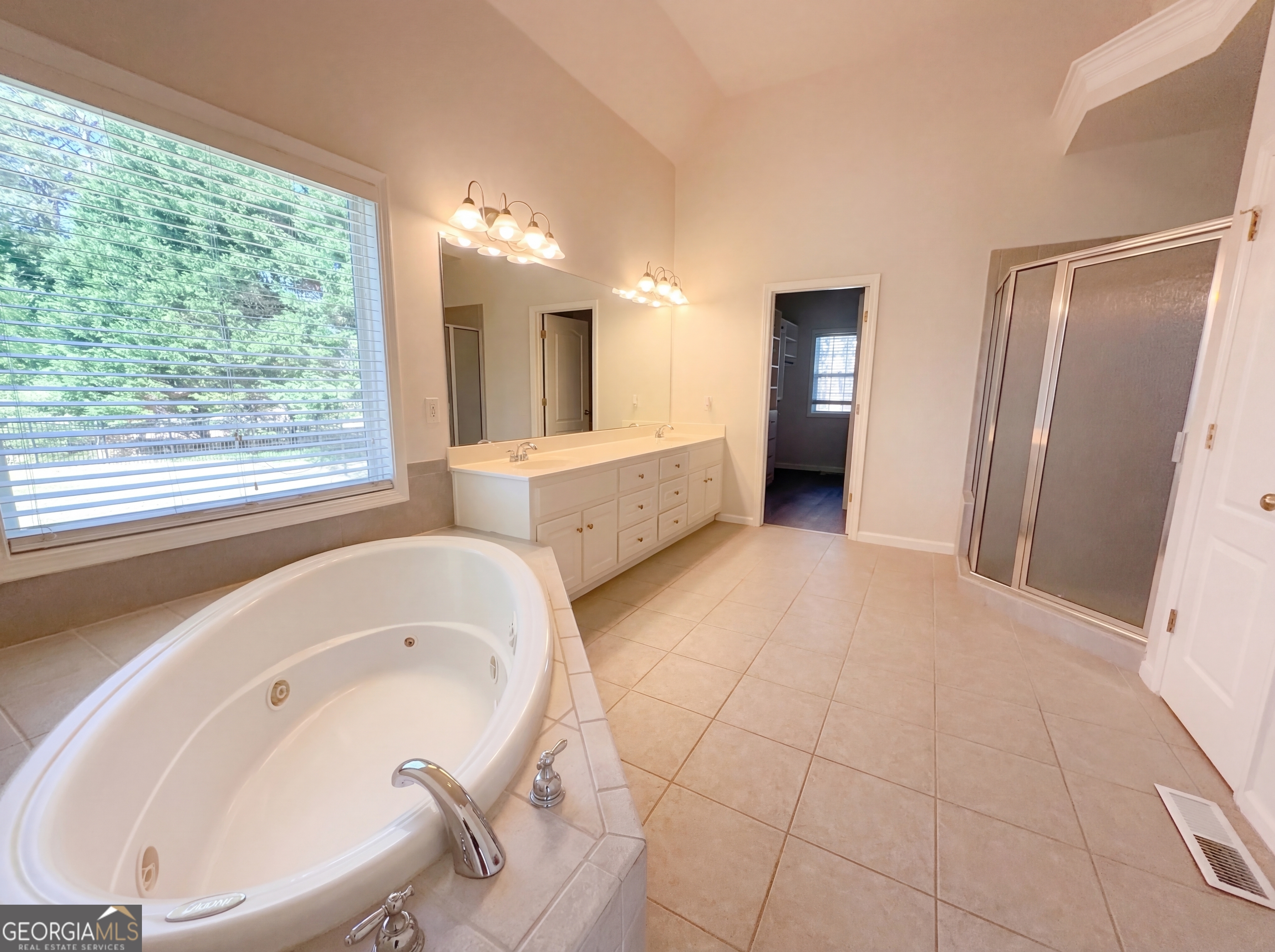 1225 Ewing Ives Drive Property Photo 18