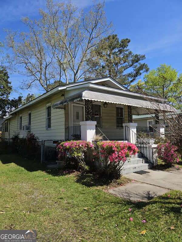 906 E 38th Street Property Photo 1