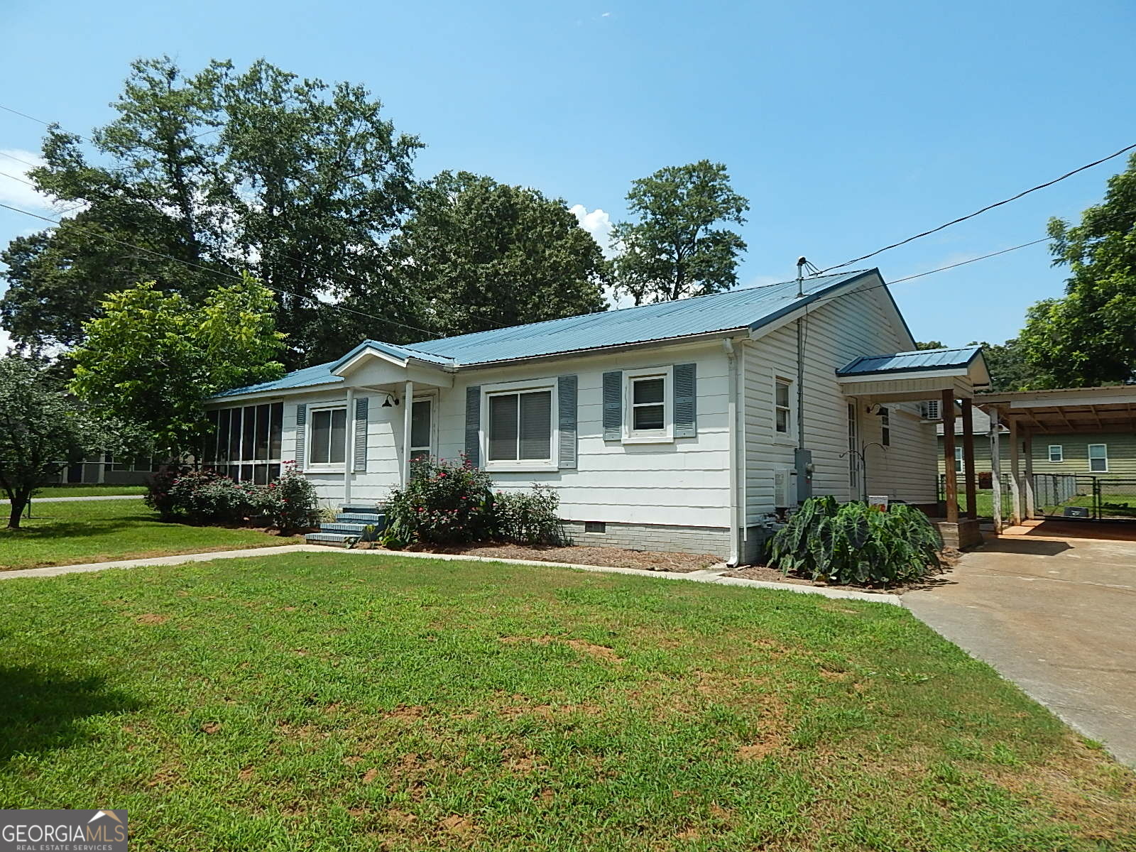 201 Vinson Street Property Photo 1