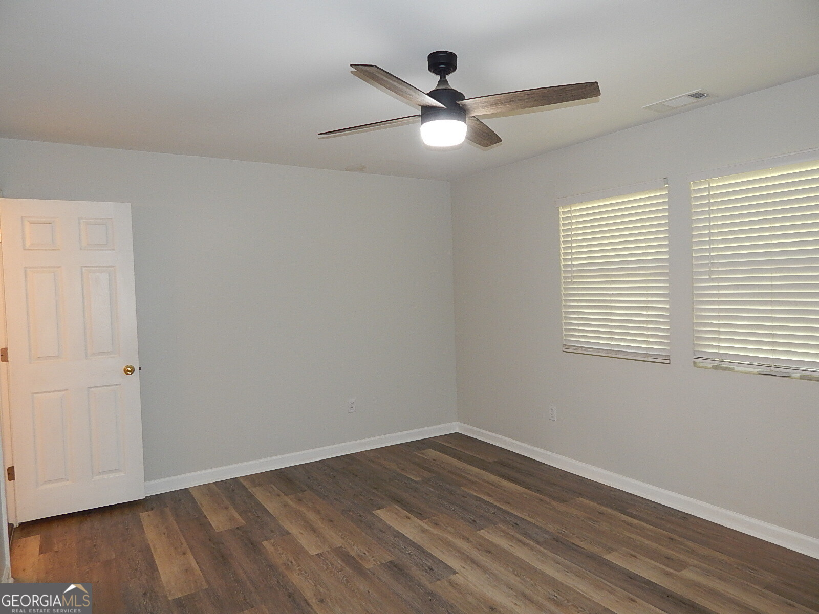 201 Vinson Street Property Photo 7