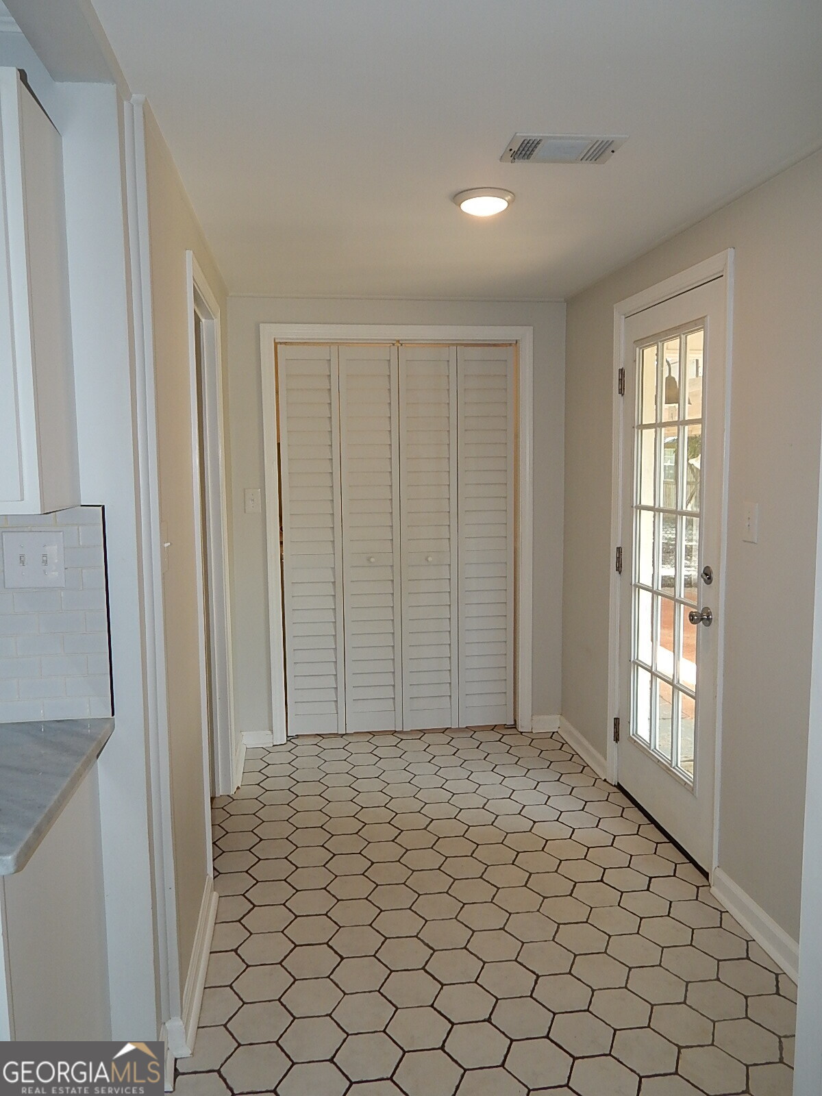 201 Vinson Street Property Photo 18