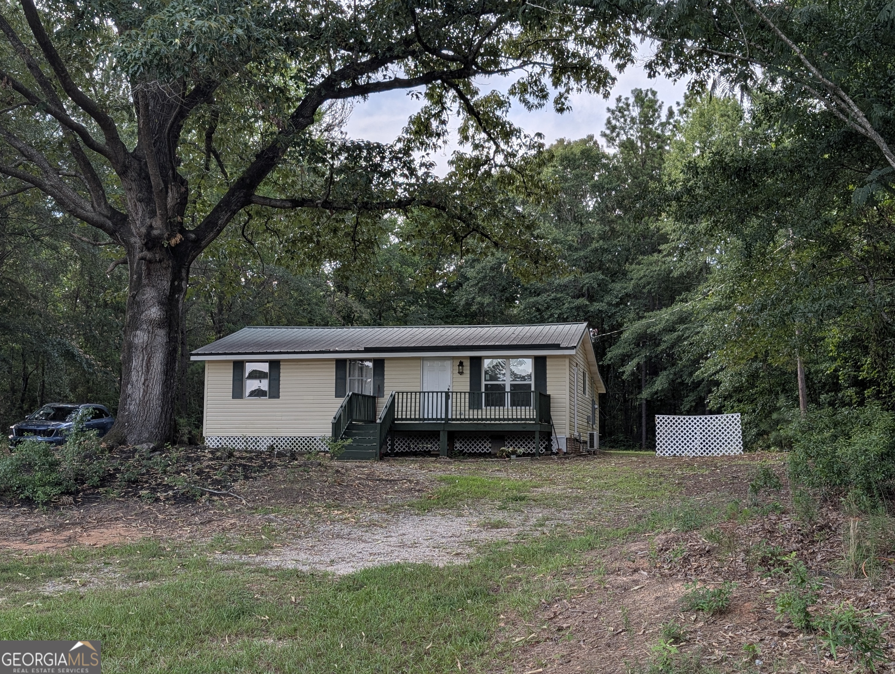 107 S Gates Road Property Photo 1