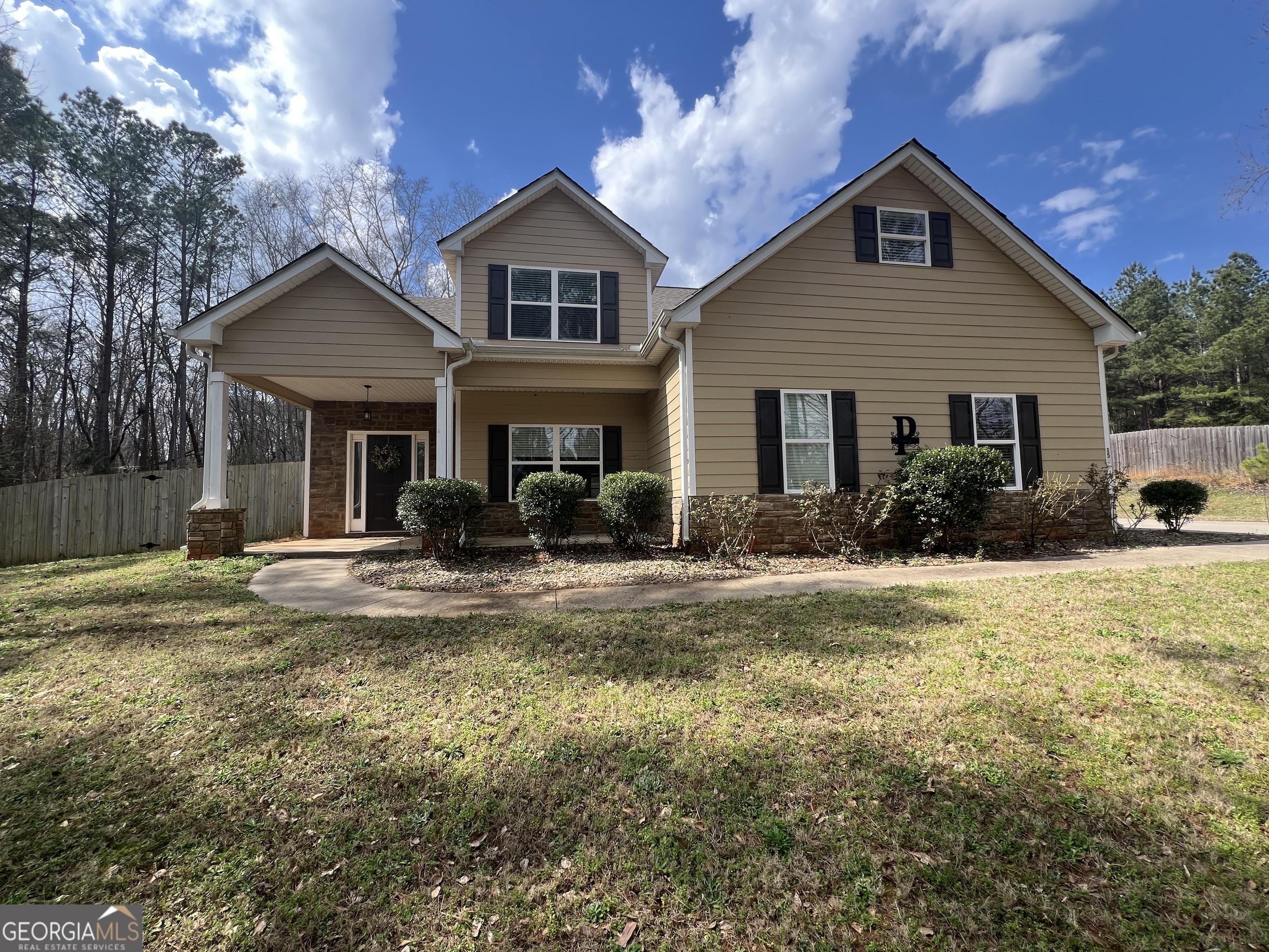150 W Pennick Drive Property Photo 1