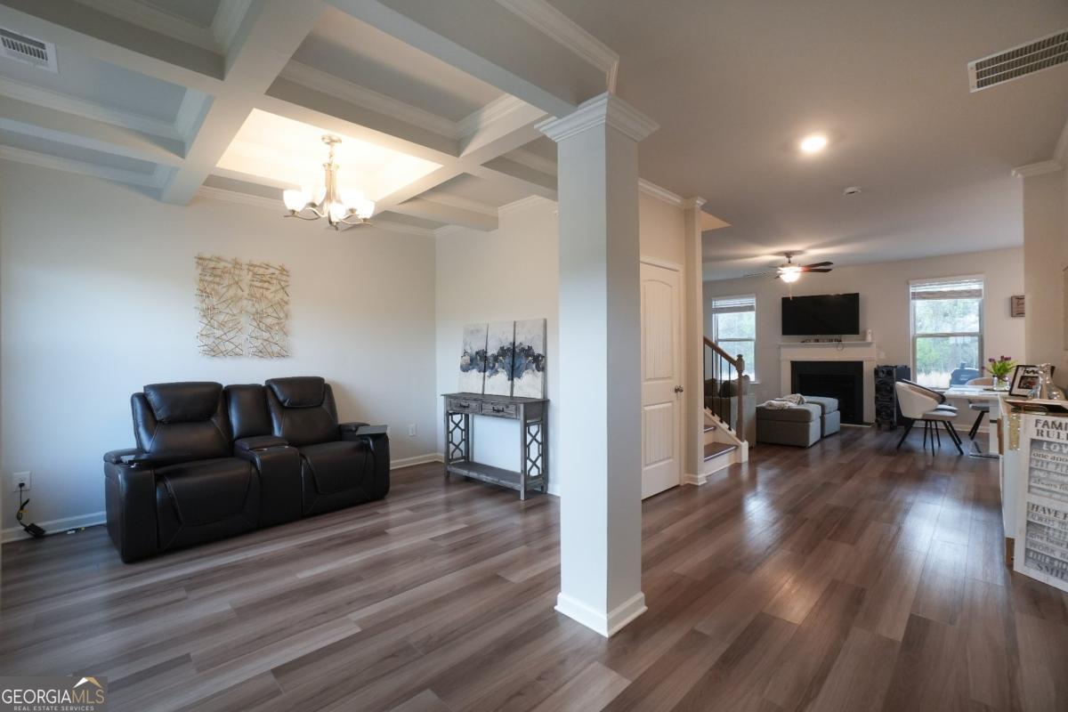 2837 Malton Way Property Photo 4