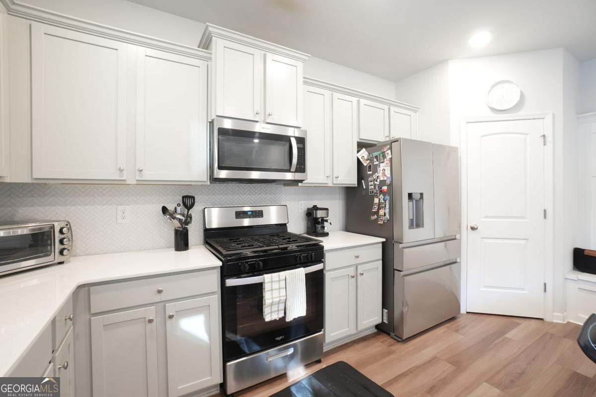 2837 Malton Way Property Photo 11