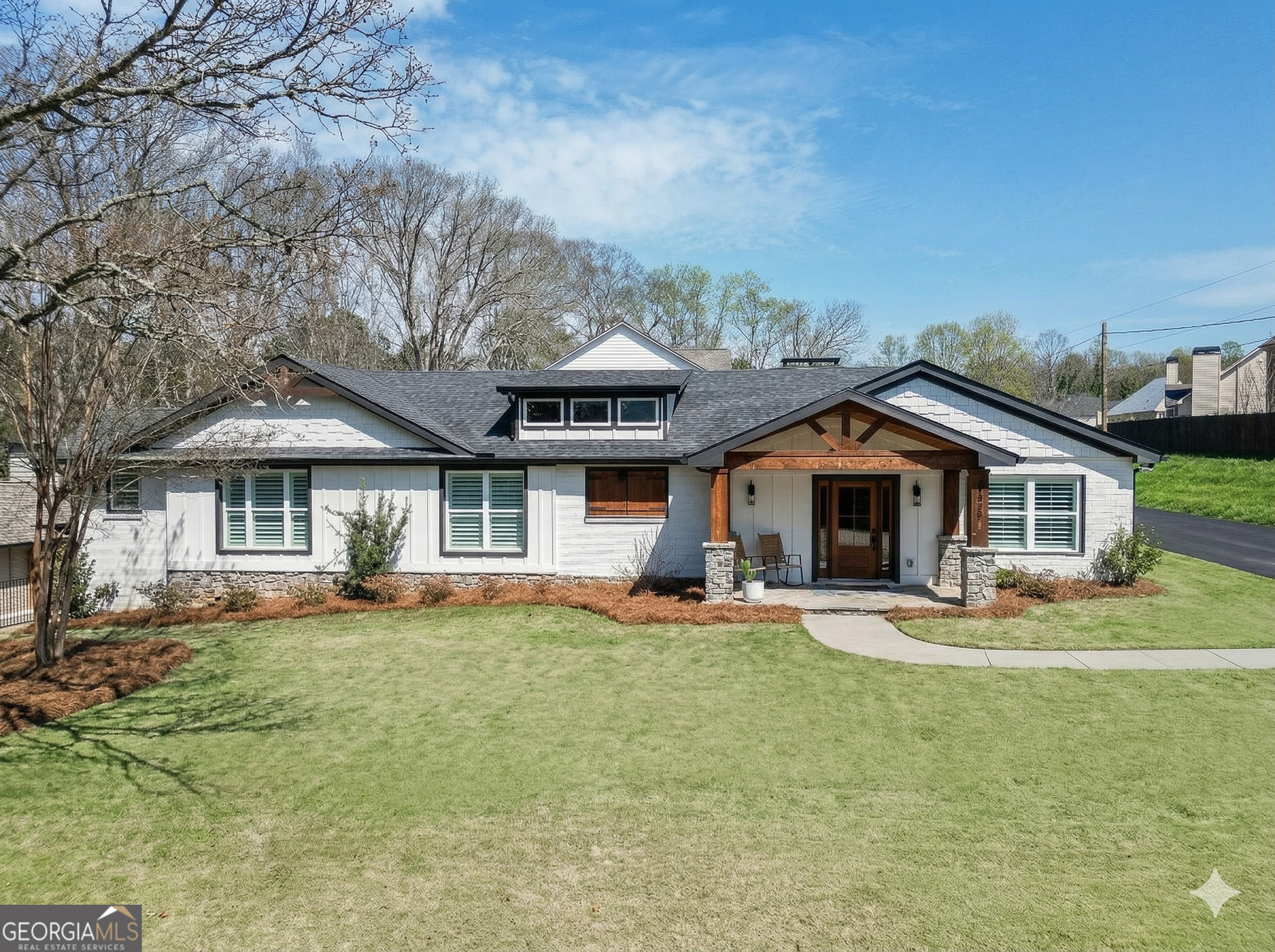 5435 Shadburn Ferry Road Property Photo 1