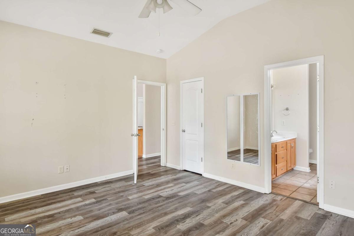 322 Stone Mill Drive Property Photo 14