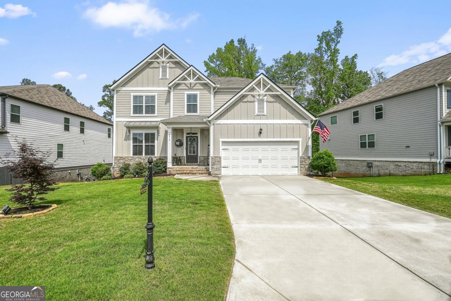 6915 Rambling Vale Property Photo 1