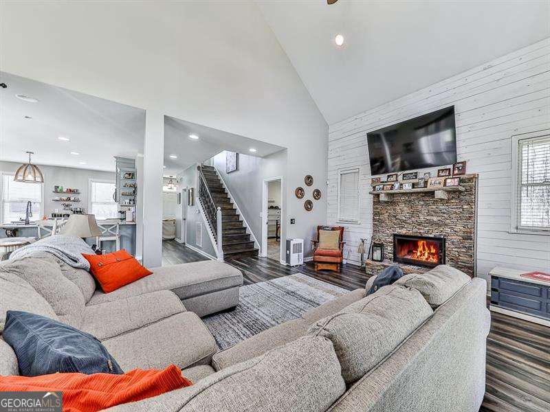 1206 Garden Row Ne Property Photo 10